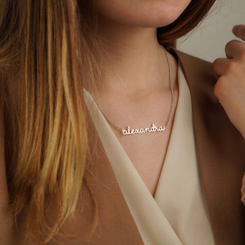 cotigo Collana con Nome in Acciaio Inossidabile - Ciondolo con Nome Personalizzato Collana in Argento o Dorate - Regali Personalizzati per Le Donne San Valentino amore (Adriana-Argentato cotigo Collana con Nome in Acciaio Inossidabile - Ciondolo con Nome Personalizzato Collana in Argento o Dorate - Regali Personalizzati per Le Donne San Valentino amore (Adriana-Argentato