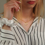 Collana con due nomi su forma cuore in argento placcato in oro giallo 18Kt personalizzata indossato